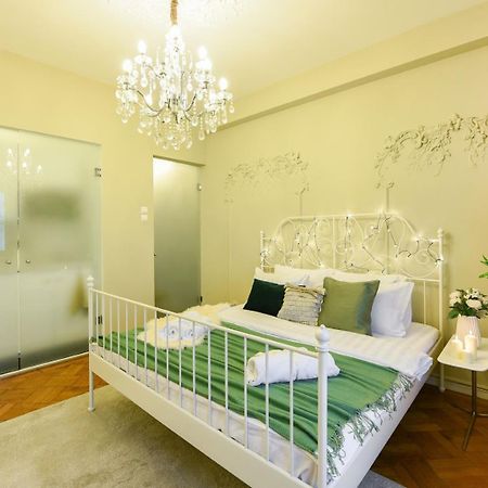 Cozy Studio Overlooking The Old Town 부쿠레슈티 외부 사진